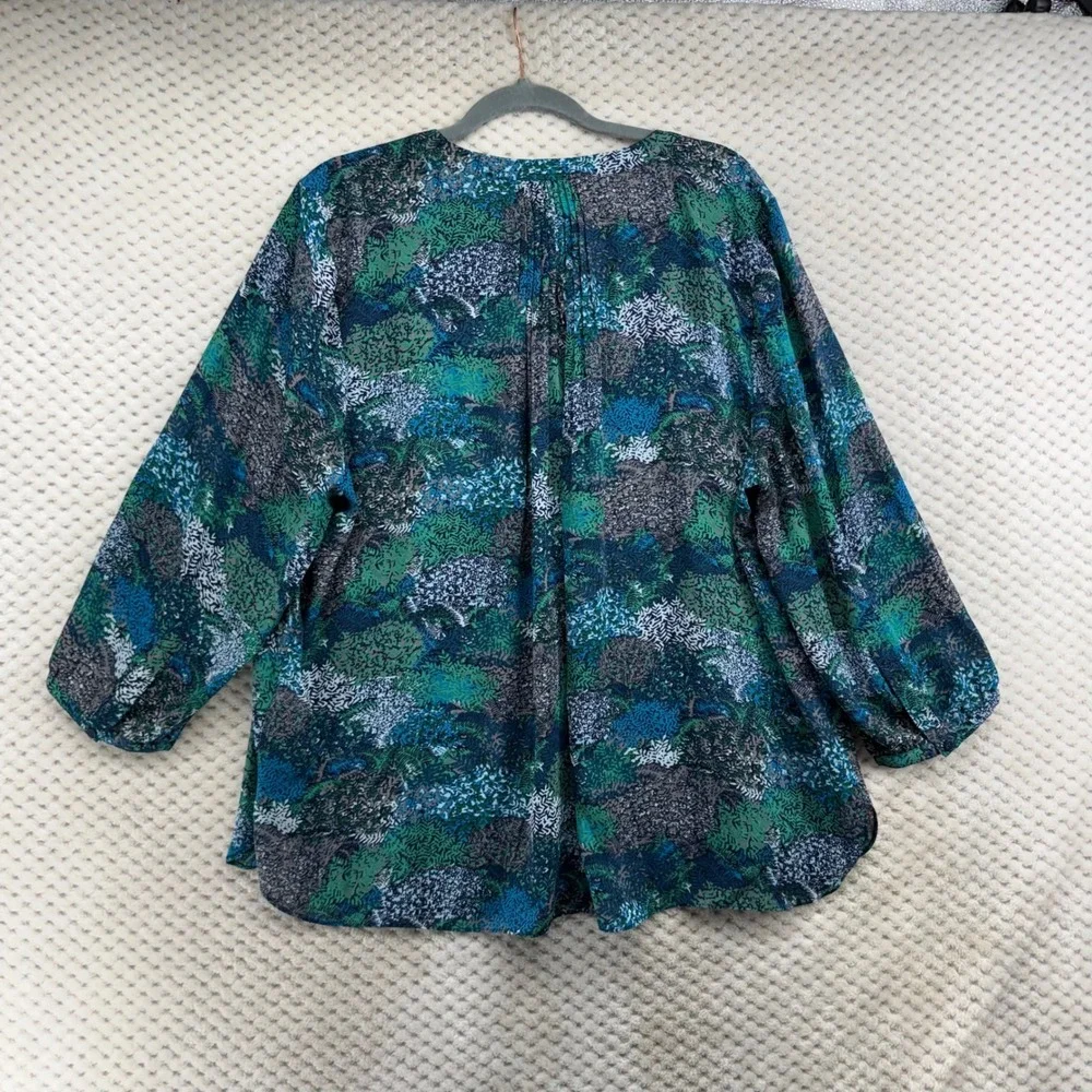 NYDJ Blouse Women XL Blue Green Abstract Botanical 3/4 Sleeve V-Neck S1F0537